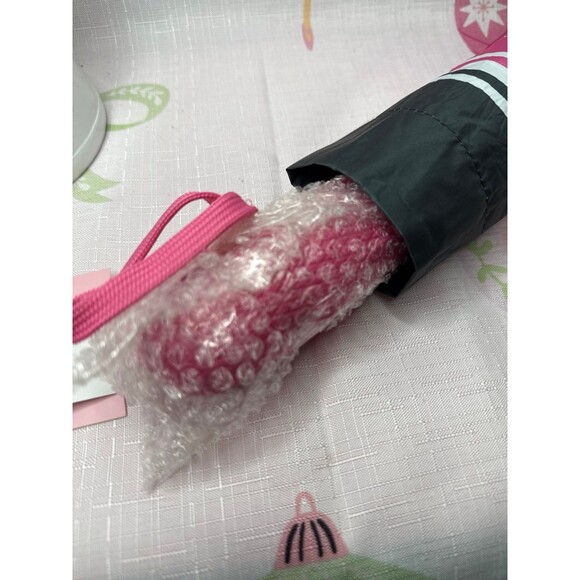 Juicy Couture Crown Umbrella - Picture 3 of 3